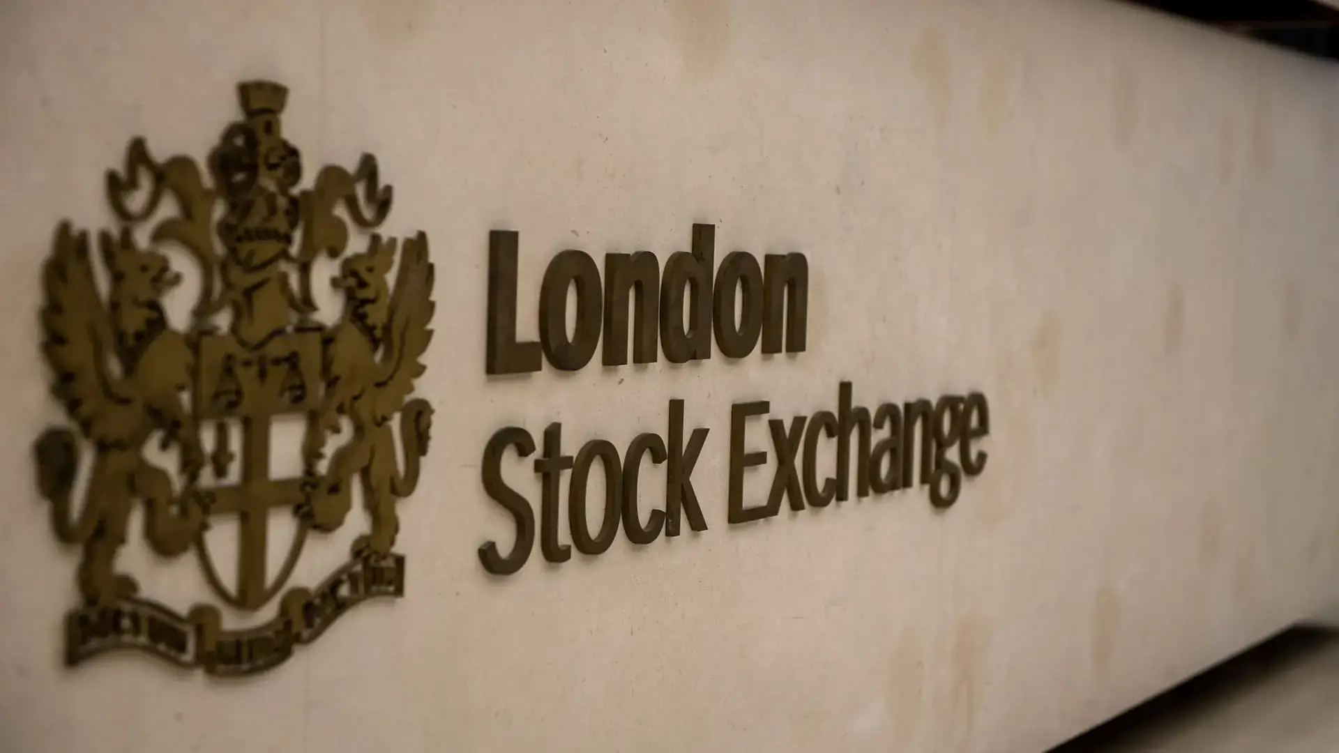 London Stock Exchange thecryptonewshub.com