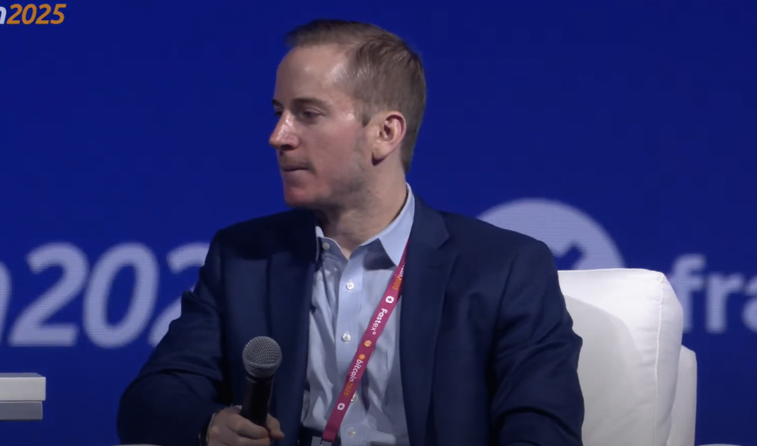 wp header logo 904 Bitcoin Over Gold? BlackRock Says The Case Is Clear