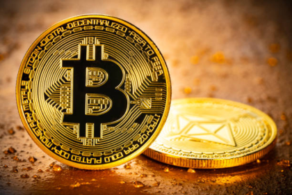 wp header logo 58 Bitcoin Price At $200,000 And Ethereum At $10,000? Analyst Says Altcoin Season Is Coming