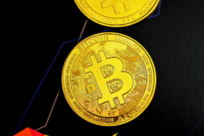 wp header logo 20 Bitcoin Long-Term Holders Selling, But Price Holds – New Buyers Stepping In?