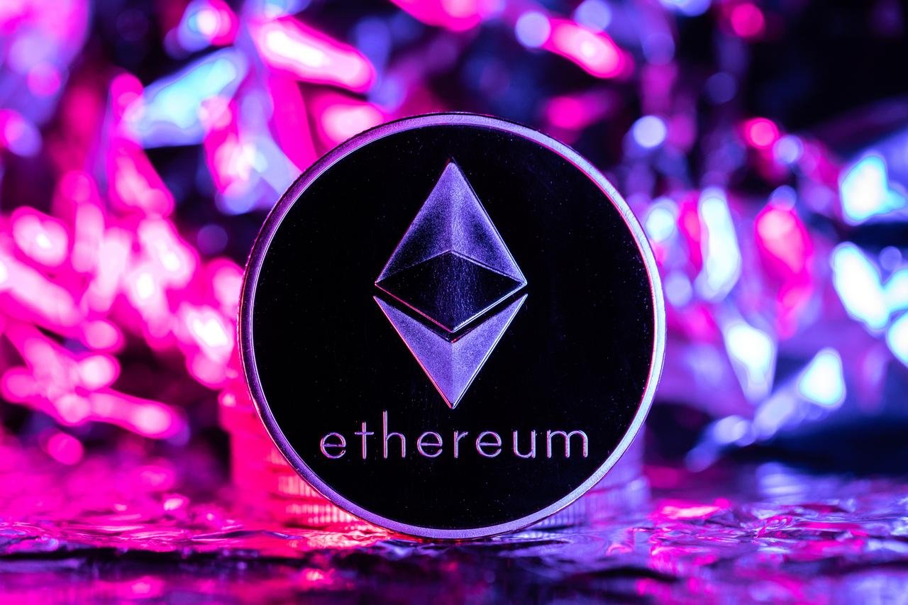 wp header logo 672 US Ethereum ETFs Surpass Weekly Record With $787M Outflow — Details