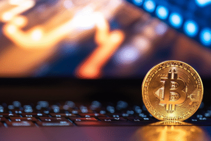 21 3 MNYUSD NFT Price Holds Steady Amid Low Trading Activity