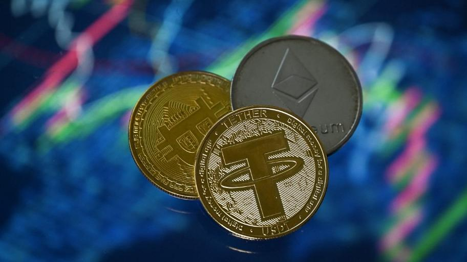 24 2 Crypto Market Records $318M Liquidations in 24 Hours