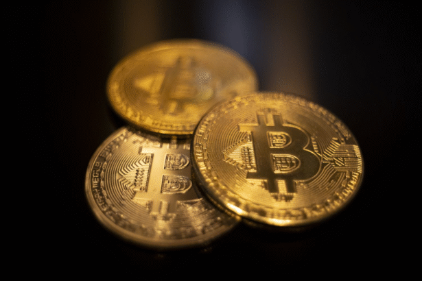7 5 Bitcoin Spot ETFs See Major Outflows — What It Means for Crypto Markets